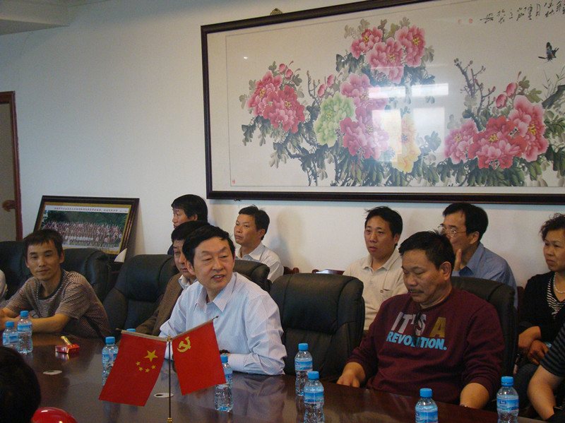 中國船級社武漢分社專(zhuān)家前來(lái)我公司開(kāi)展技術(shù)交流